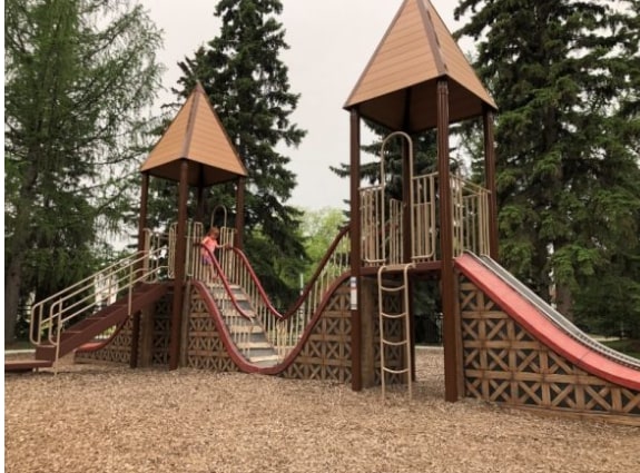 Snap epic moments and pictures in Borden Park